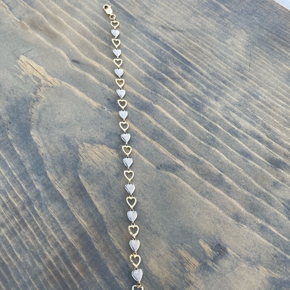 14k Gold Heart Bracelet - Picture 2 of 5